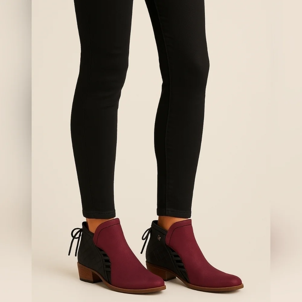Veracruz Fox Hill Lace Booties Black and Bordeaux NWT